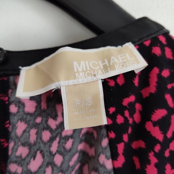 Ladies Petite SZ PS Michael Michael Kors Black/Red Knit Top - Picture 5 of 5